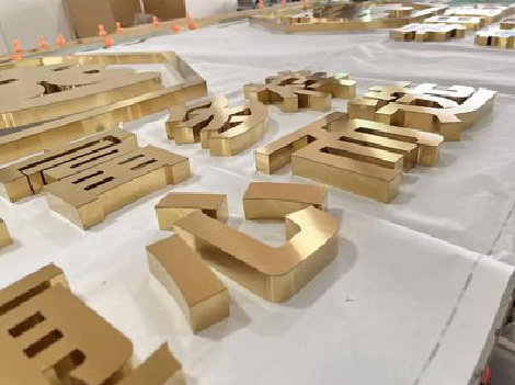 曲靖拉丝不锈钢字的特点。